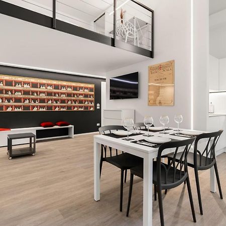 Modern Quiet Super Central Luxury Apartment Милано Екстериор снимка