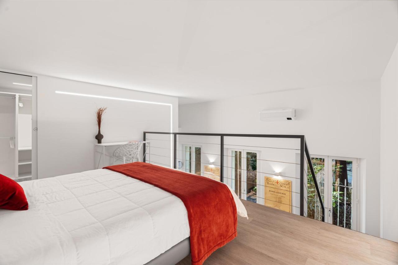 Modern Quiet Super Central Luxury Apartment Милано Екстериор снимка