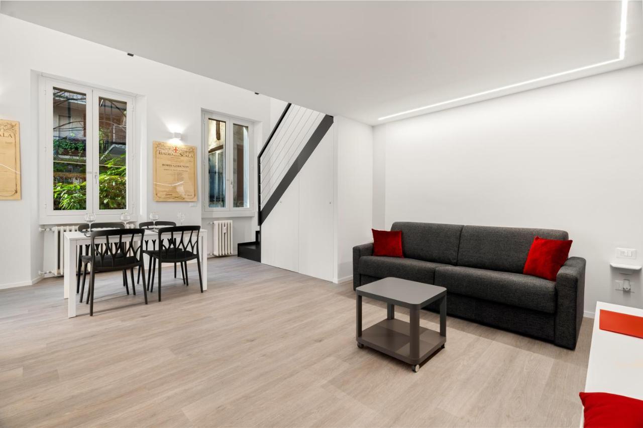 Modern Quiet Super Central Luxury Apartment Милано Екстериор снимка